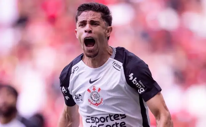 Gabriel Paulista kritiseert Corinthians-beheer en noemt Beşiktaş als voorbeeld