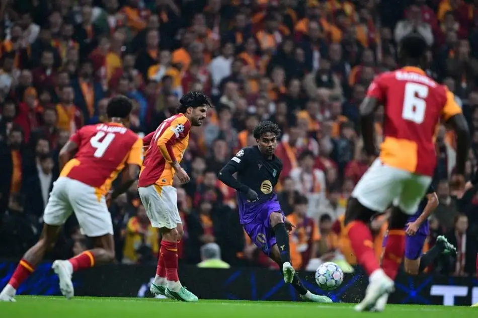 Waarderingen van Turkse schrijvers over Galatasaray na Champions League-wedstrijd tegen Barcelona