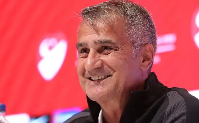Şenol Güneş opnieuw genoemd als mogelijke bondscoach Turkije na Arda Turan-weerstand