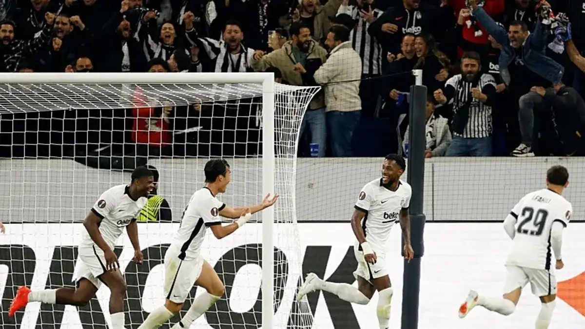 Beşiktaş wint met 3-2 bij Hoffenheim en pakt tweede overwinning in Europa League