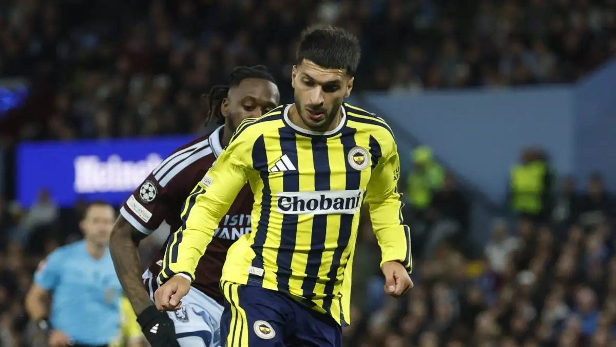 Oğuz Aydin trekt Aston Villa’s interesse na sterke individuele prestatie ondanks 6-0 nederlaag